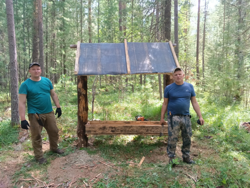 Кормушка в Кирейском 2.jpg